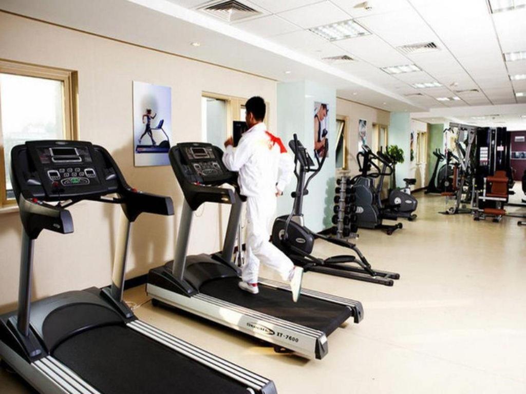 Beijing Guizhou Hotel Екстер'єр фото