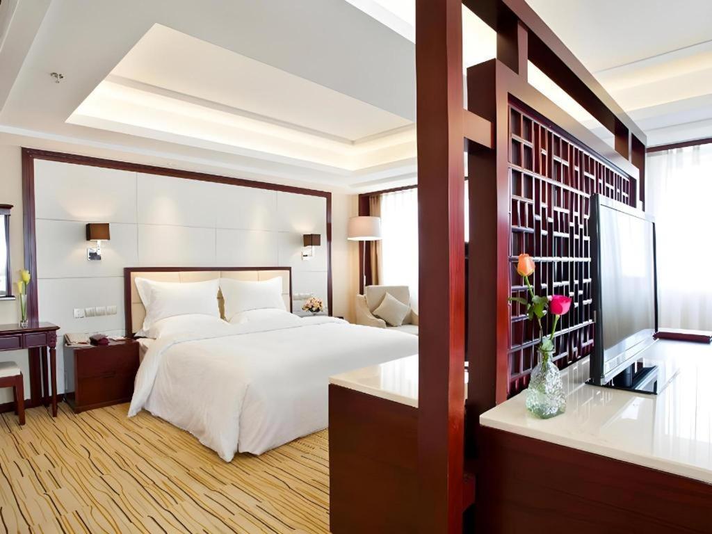 Beijing Guizhou Hotel Екстер'єр фото