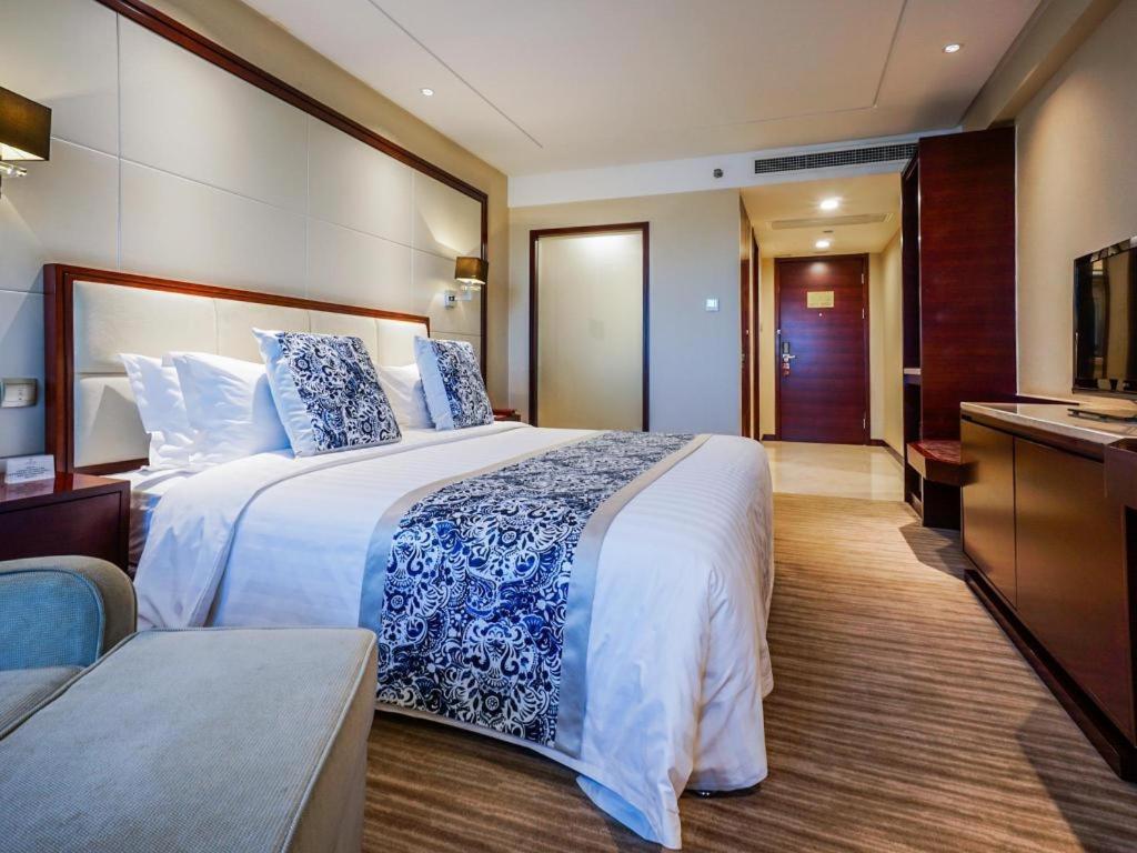 Beijing Guizhou Hotel Екстер'єр фото
