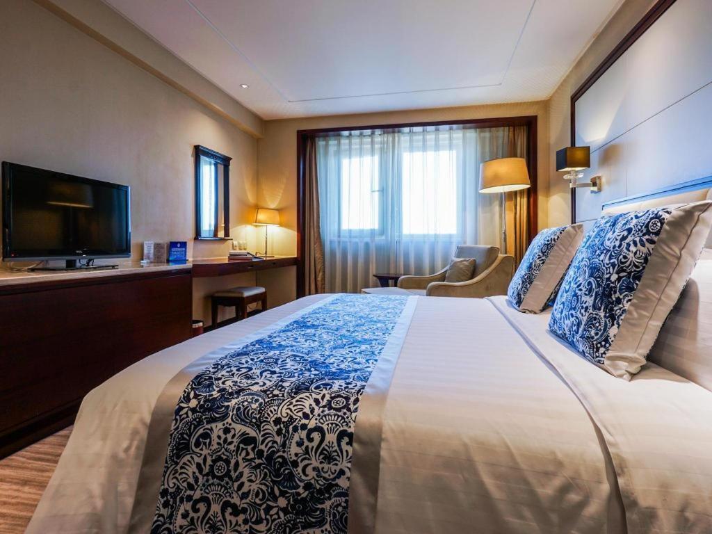 Beijing Guizhou Hotel Екстер'єр фото